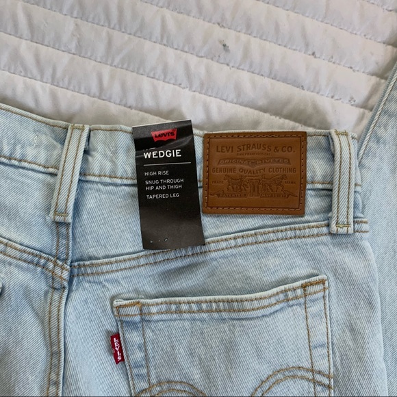 Levis Wedgie Straight Leg Jeans - Picture 8 of 8